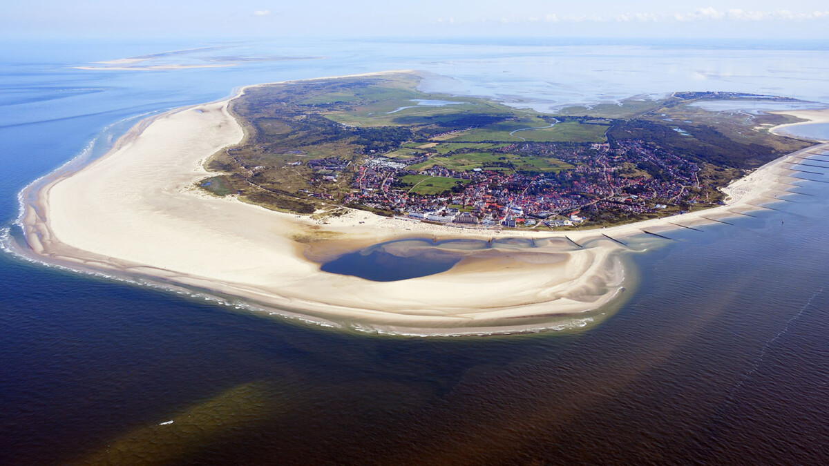 Luftaufnahme der Insel Borkum